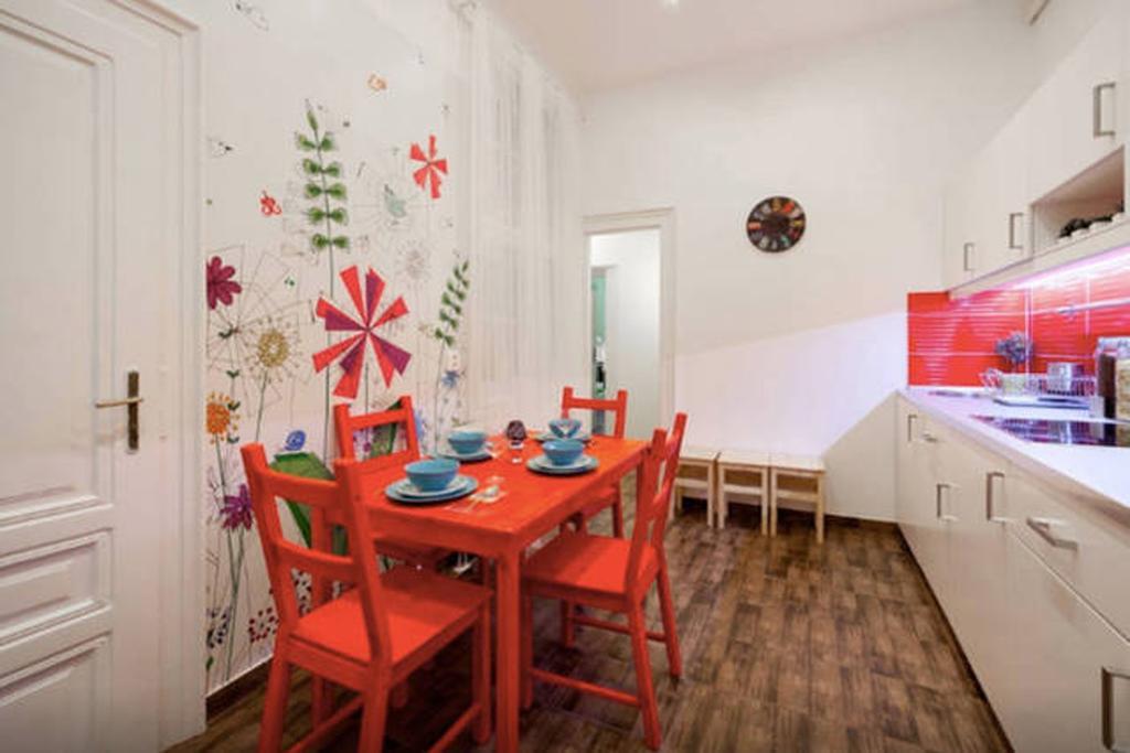 Budget Apartment By Hi5-Kiraly 99 Budapest Luaran gambar